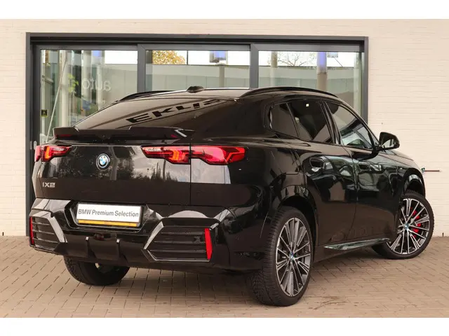 BMW iX2 eDrive20 2024 Elektrisch 3
