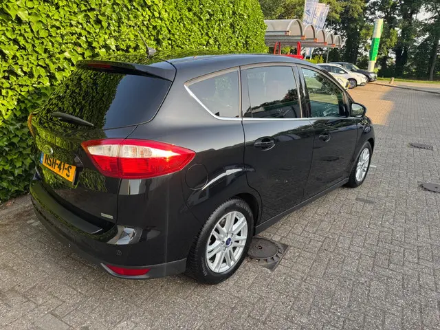 Ford C-MAX 1.0 Titanium Edition 2015 Benzine 6