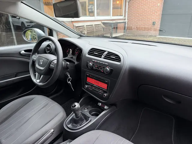 SEAT Leon 1.2 TSI Reference 2012 Benzine 23