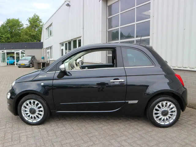 Fiat 500 1.0 Hybrid Dolce Vita 2021 Benzine 4