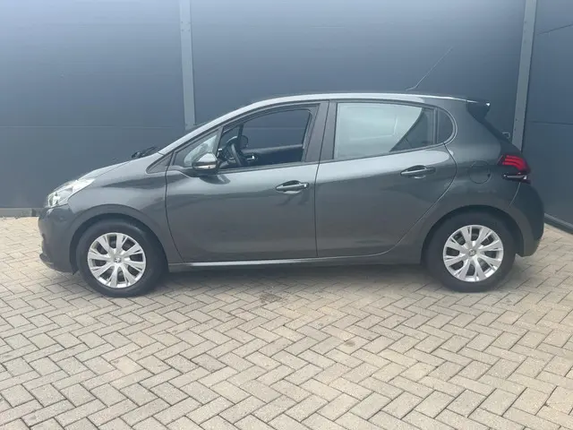 Peugeot 208 1.2 PureTech / Navi / Pdc / Nap 2016 Benzine 15