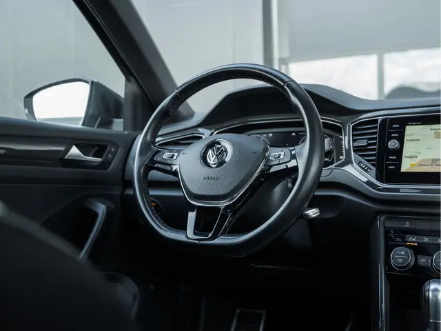 Volkswagen T-Roc 2.0 TSI 4Motion 190PK 2017 Benzine 9