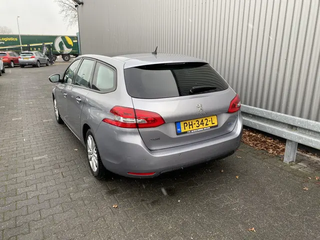 Peugeot 308 SW 1.2 PureTech Active 2017 Benzine 15