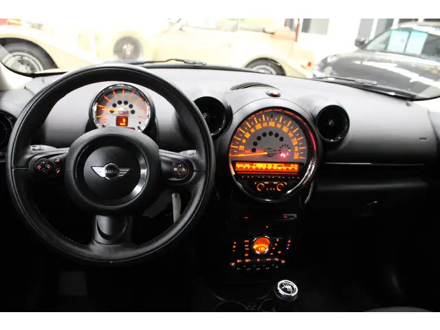 MINI Paceman Mini 1.6 Cooper Pepper 2013 Benzine 9