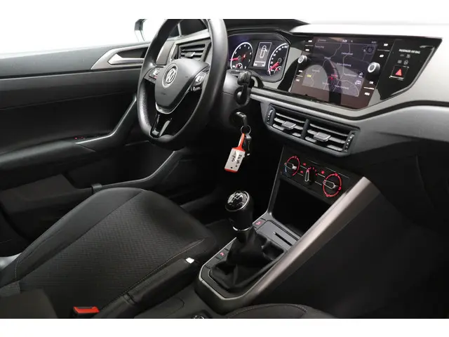 Volkswagen Polo 1.0 TSI Comfortline 2019 Benzine 17