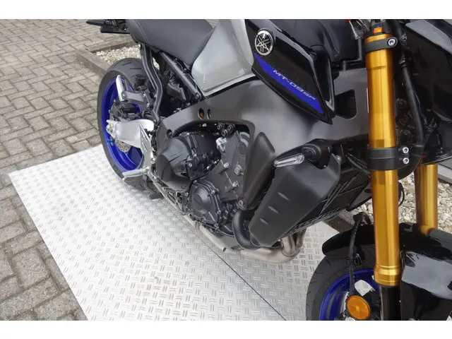 Yamaha MT 09 SP 2022 Benzine 8