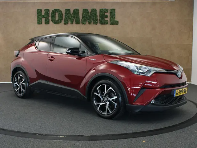 Toyota C-HR 1.8 Hybrid Executive 2019 Hybride Benzine 12