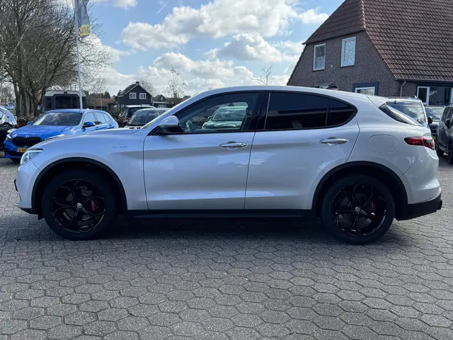Alfa Romeo Stelvio 2.0 T AWD Sprint 2020 Benzine 4