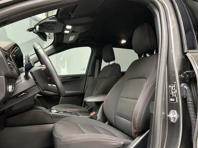 Ford Kuga 2.5 PHEV ST-Line 2021 Hybride Benzine 36