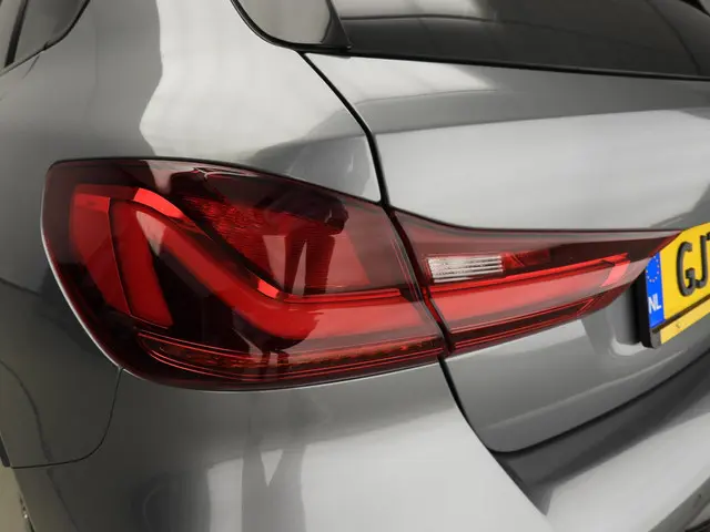 BMW 1 Serie 5-deurs 128ti 2024 Benzine 37