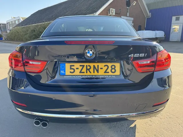 BMW 4 Serie Cabrio 428i High Executive 2015 Benzine 6
