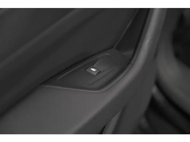 Peugeot 508 SW 1.6 HYbrid Allure 2022 Hybride Benzine 27