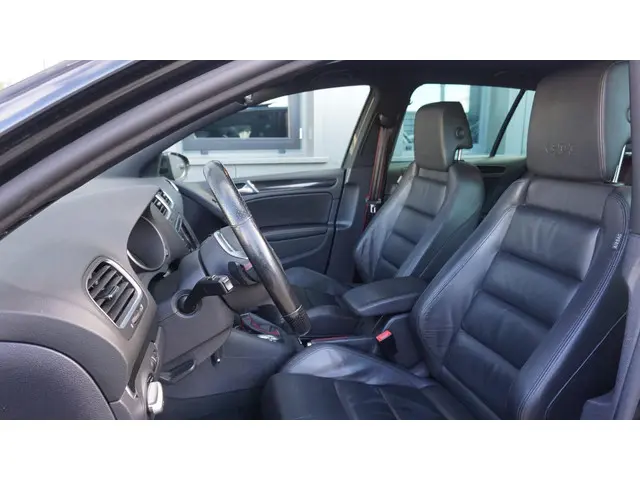 Volkswagen Golf 2.0 GTI 235PK Edition 35 2012 Benzine 8