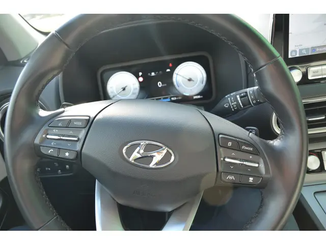 Hyundai Kona EV Premium 64 kWh 2021 Elektrisch 19