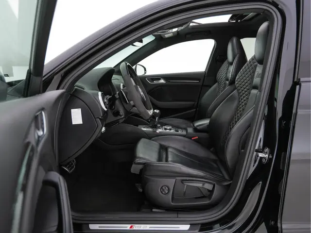 Audi RS3 2.5 TFSI quattro 2017 Benzine 8