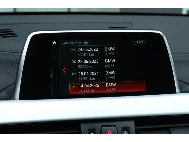 BMW X2 sDrive20i Executive 2018 Benzine 29