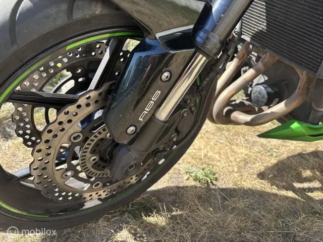 Kawasaki Z800 ABS 2013 Benzine 7