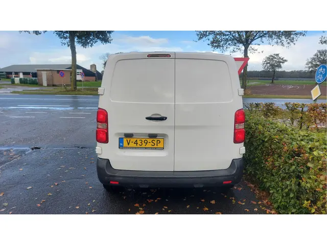 Toyota ProAce Compact 1.6 D-4D Cool Comfort 2018 Diesel 9