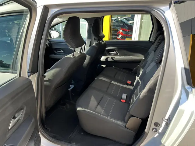 Dacia Jogger 1.0 TCe 110 Expression 2023 Benzine 6