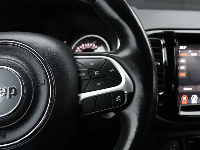 Jeep Compass 1.3T Night Eagle 2021 Benzine 20