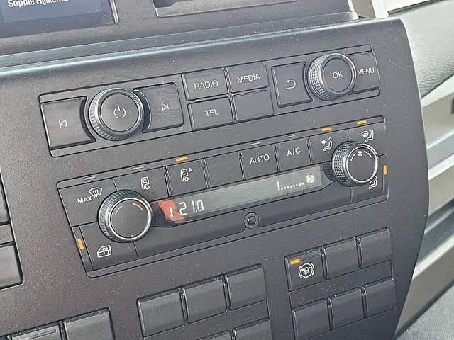 MAN TGM 18.250 2022 Diesel 10