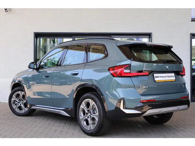 BMW X1 xDrive23i 2025 Benzine 2