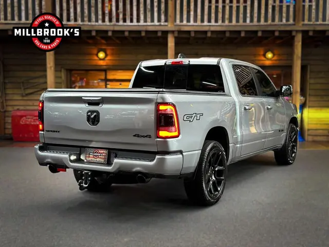 Dodge Ram 1500 5.7 V8 4x4 Sport GT 2024 LPG/Gas 9