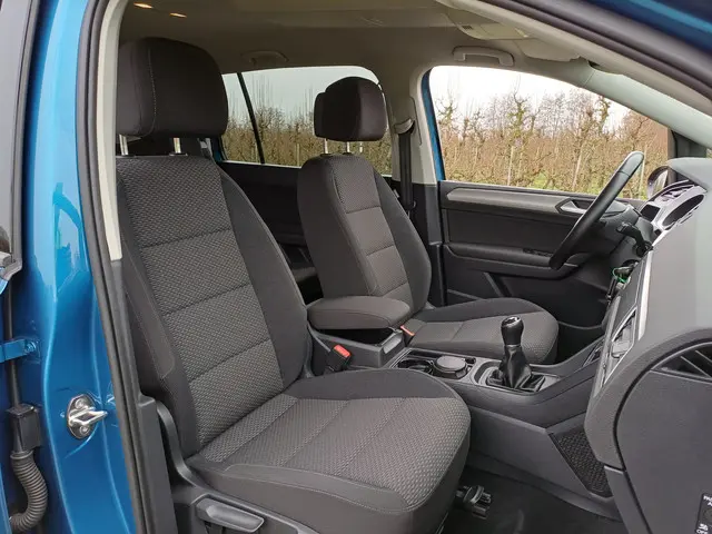 Volkswagen Touran 1.2 TSI Highline 7p 2017 Benzine 41