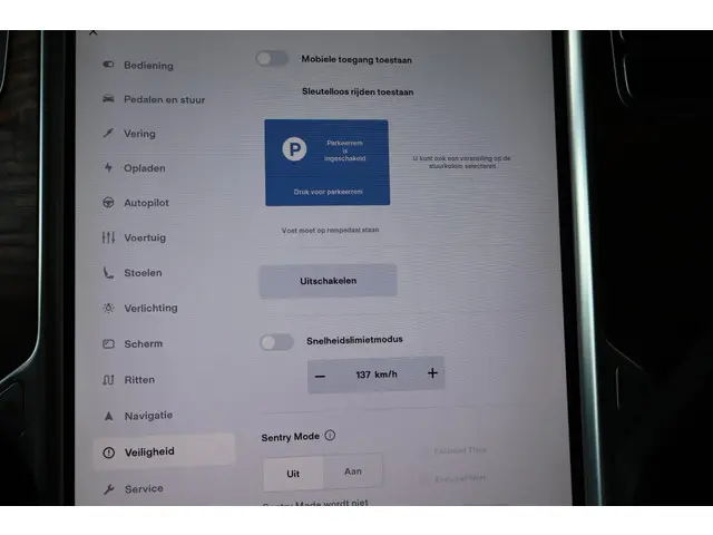 Tesla Model X 90D Base 6p. 2017 Elektrisch 37