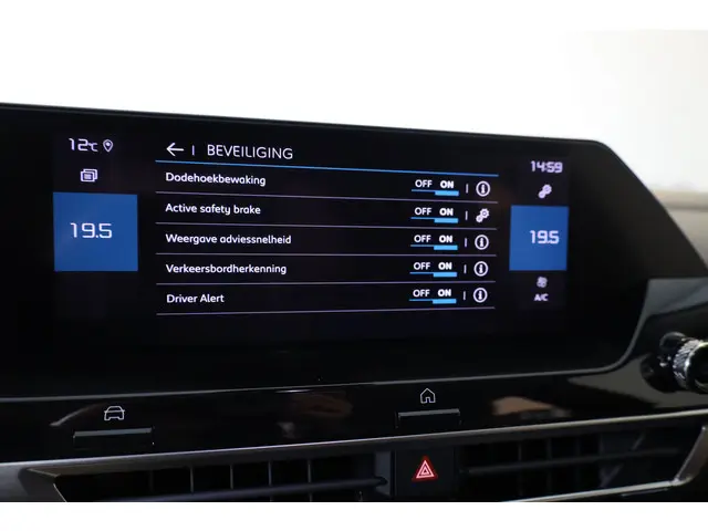 Citroën C4 PT 130 Shine 2022 Benzine 42