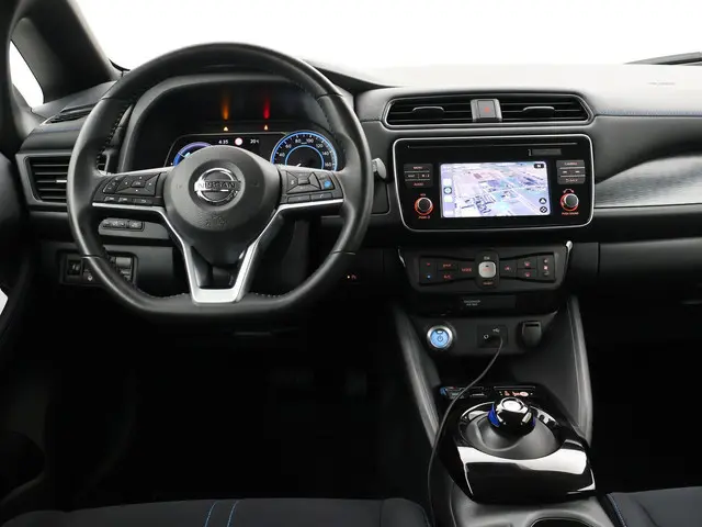 Nissan Leaf N-CONNECTA 40 KWH 2019 Elektrisch 3