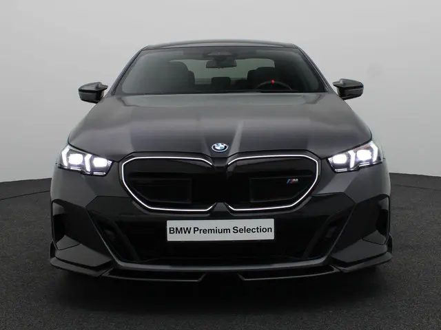 BMW i5 3