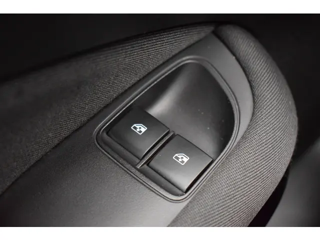 Opel ADAM 1.0 Turbo Jam Favourite 2018 Benzine 26