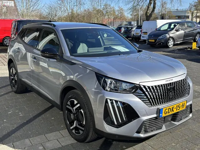 Peugeot 2008 1.2 PureTech 100 Allure 2024 Benzine 5