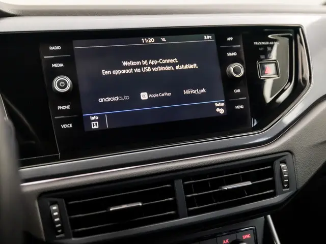 Volkswagen Polo 1.0 TSI R-Line Sport 2018 Benzine 23