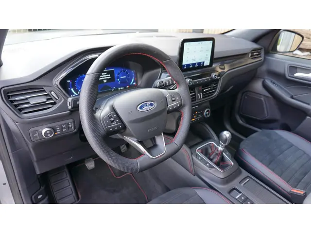 Ford Kuga 1.5 EcoBoost ST-Line X 2022 Benzine 23