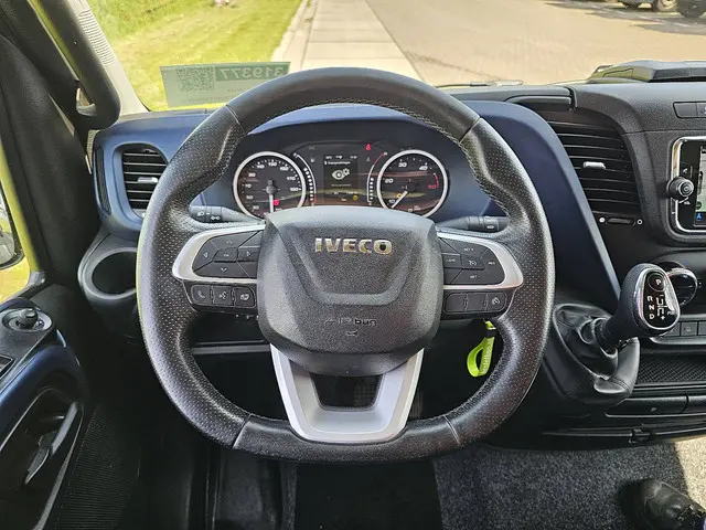 Iveco Daily 35C18 2023 Diesel 10
