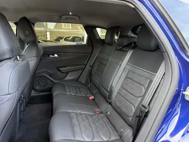 Citroën C5 X 1.6T 180pk Automaat Shine 2022 Benzine 12