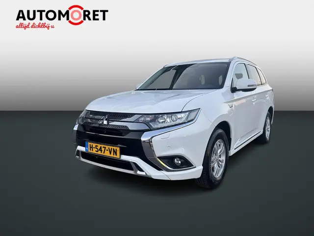Mitsubishi Outlander 2.4 PHEV Pure + 2020 Hybride Benzine