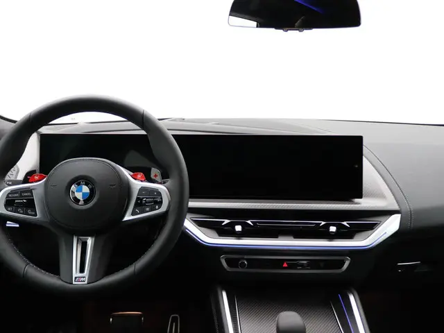 BMW XM 50e 2025 Hybride Benzine 29