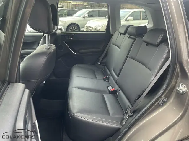 Subaru Forester 2.0 XT Sport Premium 2017 Benzine 39