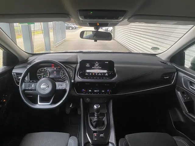 Nissan QASHQAI 1.3 MHEV Acenta 2022 Benzine 7
