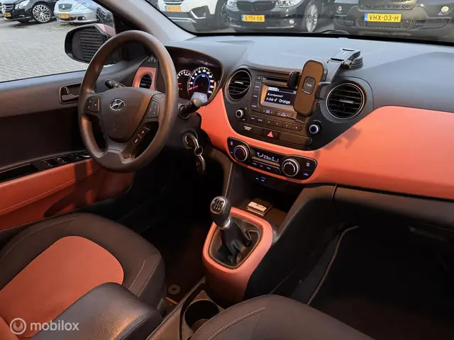 Hyundai i10 1.0i i-Motion| bluetooth| new apk! 2014 Benzine 7