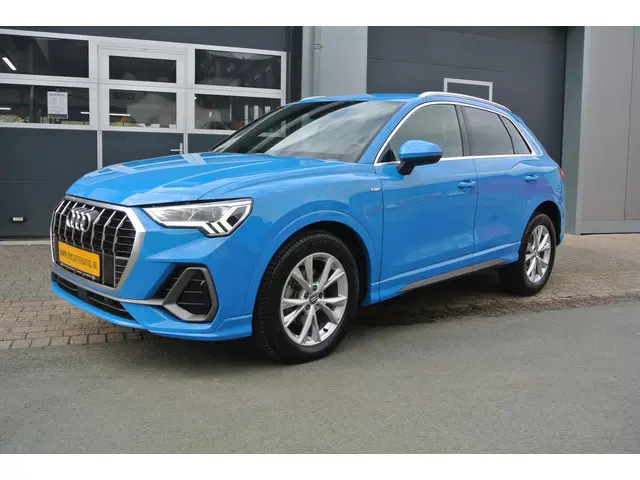 Audi Q3 35 TFSI S Line 2018 Benzine 2