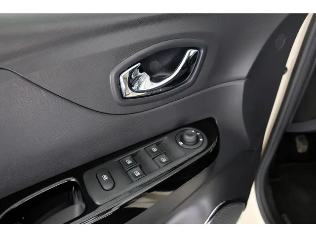 Renault Captur 0.9 TCe Dynamique 2015 Benzine 28