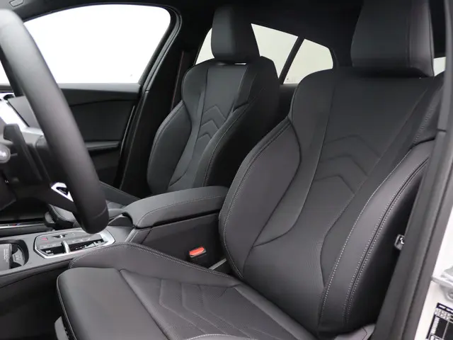 BMW 1 Serie 120 2026 Benzine 8