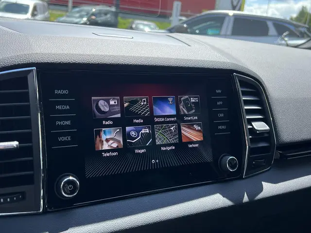 Škoda Karoq 1.5 TSI ACT Sportline Business 2020 Benzine 22