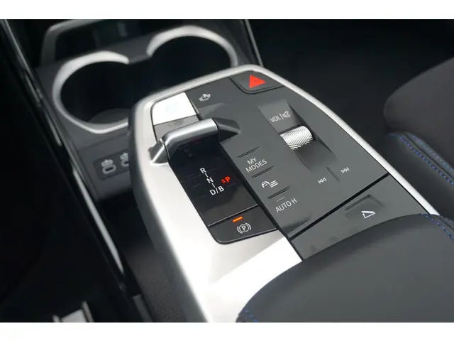 BMW iX1 eDrive20 2025 Elektrisch 16