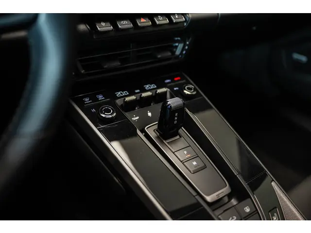 Porsche 911 992 3.0 Carrera 4S 2020 Benzine 35