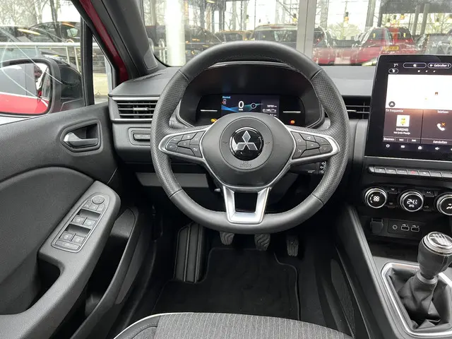 Mitsubishi Colt 1.0T MT First Edition 2024 Benzine 23